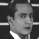 Raymond Guérin-Catelain als Georges Hugon