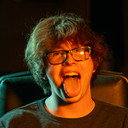 Alexander Hatt als Off Screen Voice #2