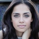 Nishi Munshi als Linda Fernandes