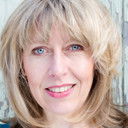 Sharon Sinclair als The Concierge