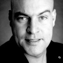Leigh Hart als 
