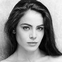 Yancy Butler als Villers