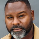 Mustafa Harris als Bartender #1