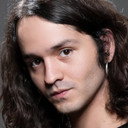 Iván Aragón als Roberto Joven