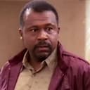 Eric Fleeks als Officer