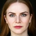 Paulina Bachmann als Nadine