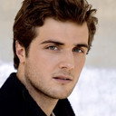 Beau Mirchoff als Casey Rhodes