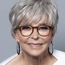 Rita Moreno als Doña Dolores / Woman #3 (voice)