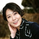 Sa Hyeon-jin als Kyeong-joo