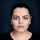 Sara Fazilat als Zinab