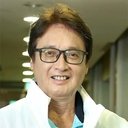 Charlie Chin Chiang-Lin als Dr. Chin