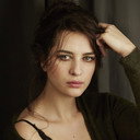 Juliette Cardinski als Irina Radescu