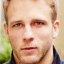 Joshua Morton als Kane
