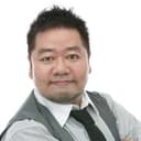 Yasuhiko Kawazu als Ring Announcer