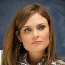 Emily Deschanel als Paint Throwing Fur-Activist