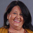 Mara Manzan als Janice Ferreira da Silva