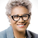 Régine Laurent als 
