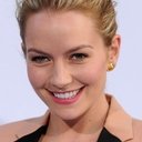 Becki Newton als Rebecca