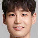 장도하 als Lee Yong-gi