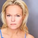 Candice Rose als Helen