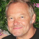 Nick Van Eede als Self