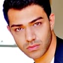 Khalid Laith als Karim Al-Ahmad