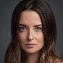 Emily Baldoni als Em