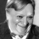 Madeleine Guitty als Madame Labas