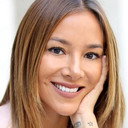 Natalia Mandiola als Self - Host