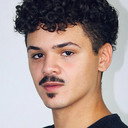 Lucas Righi als Diego