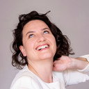 Maria Hafner als Elfriede