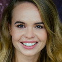 Marlen Kruse als Corinna