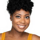 Joslyn Y Hall als Elle Moore