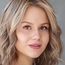 Isabella Acres als Emma Gale (voice)