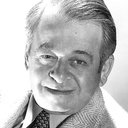 Douglas Leavitt als Waiter (uncredited)