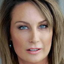 Nina Repeta als Woman with Stroller