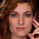 Raquel Ferrer als Asistenta vuelo