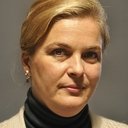 Nurseli İdiz als Sükran