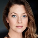 Esther Stephens als Ngaire Munroe