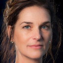 Saskia Temmink als Emma Veldhoven