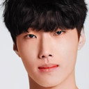 배승혁 als Ji-ho