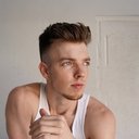 Ben Blevins als Oliver's Friend Dancer