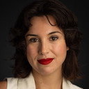 Lorena Ávila als Dependienta Galerías