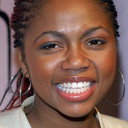 Sicily Johnson als Chloe Spears