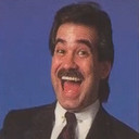 Tony Lewis als Dance Coach