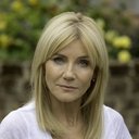 Belinda McGinley als Mother