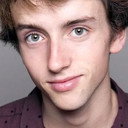 Lliam Powell als Young Billy