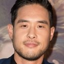 Raymond Lee als Officer Gomez