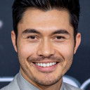 Henry Golding als Dry Eye