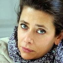 Giulia Foïs als TV Reporter (voice)